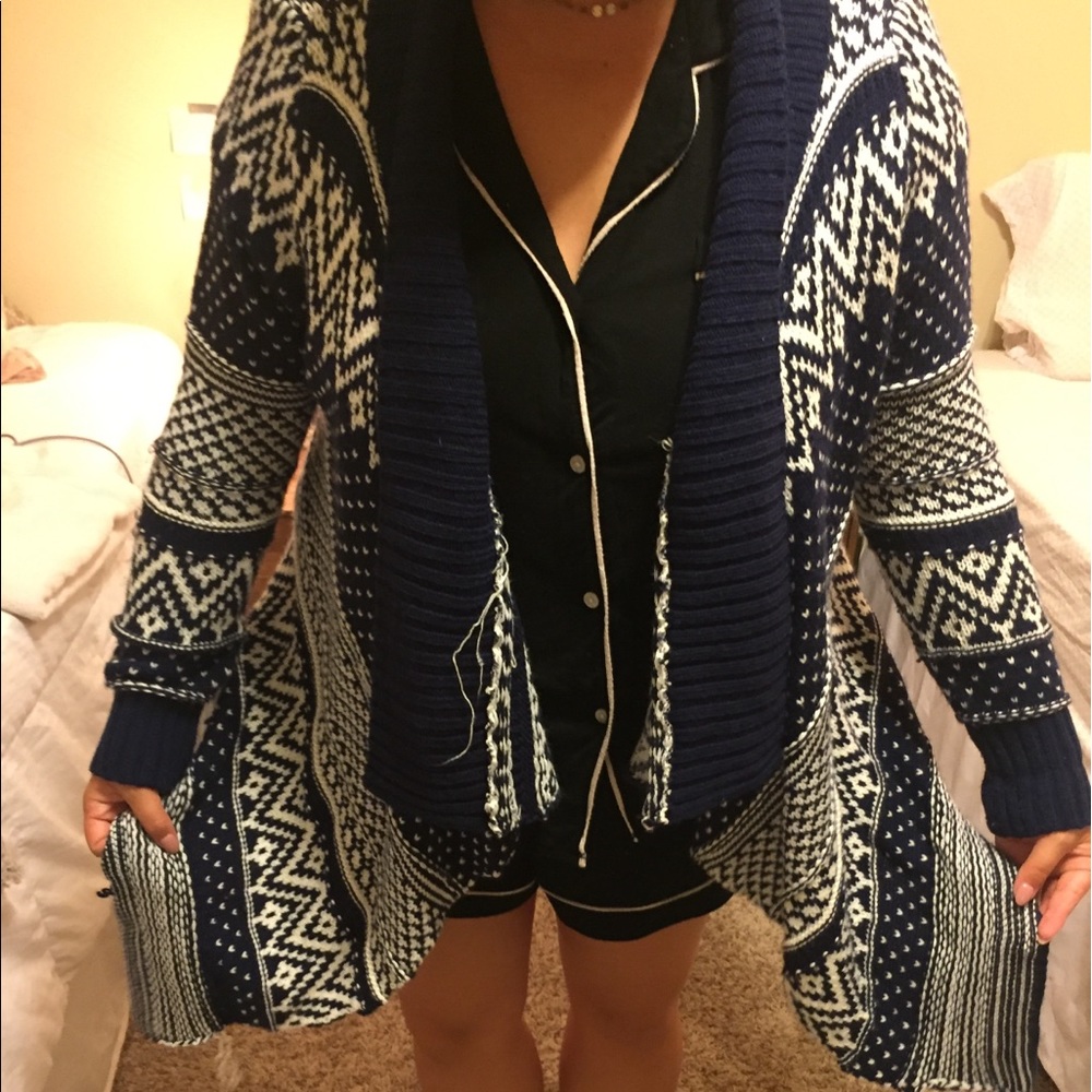 Cute patterned cardigan